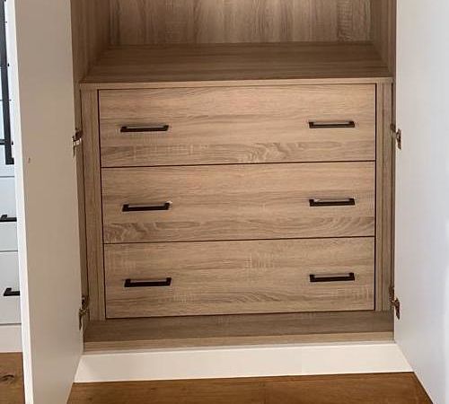 drawers-in-wardrobe